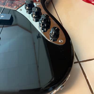 Fender Deluxe Loaded Active Jazz Bass 4 string 1998 - 2015 image 6