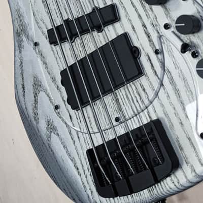 Alusonic Django Standard 5 CS - Silver Metallic image 2