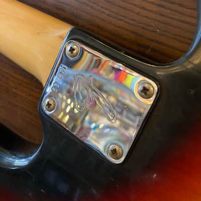 Fender Precision bass left-handed 1975 - Sunburst image 8