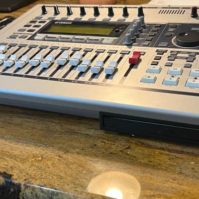 Yamaha AW1600 Professional Audio Workstation 16-Track Digital Recorder 2000s - Silver with 2 E-MU PM5 monitor speakers image 6