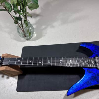 Schecter Avenger FR S Apocalypse Blue Reign 2022 - Blue image 2