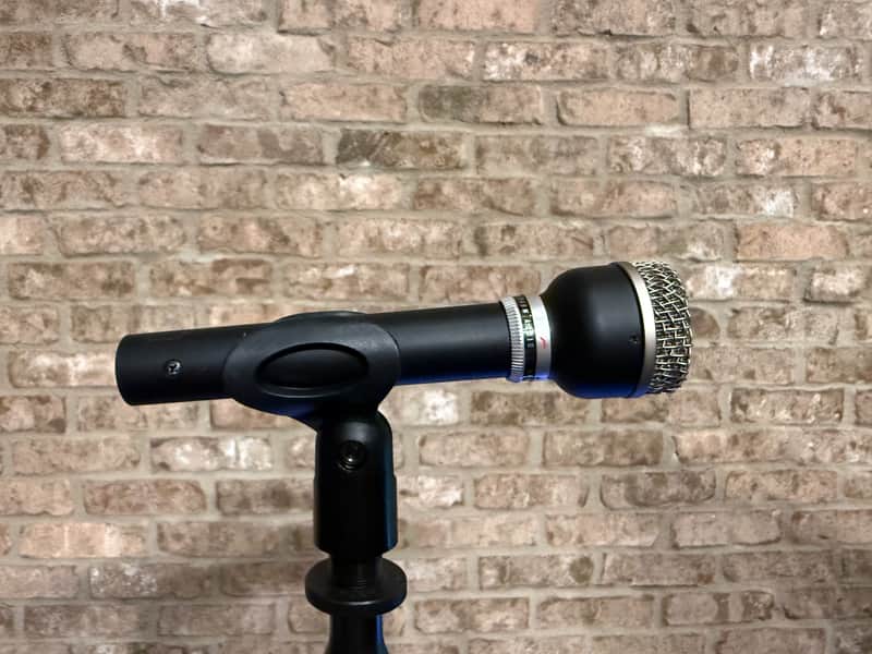 Warm Audio WA-19 Dynamic Studio Microphone image 1