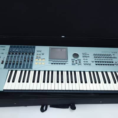 Yamaha Motif XS 6 Production Synthesizer Used in excellent condition