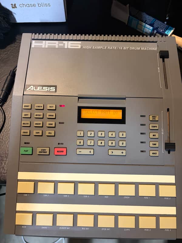 Alesis HR-16 High Sample Rate 16-Bit Drum Machine 1980s - Gray image 1