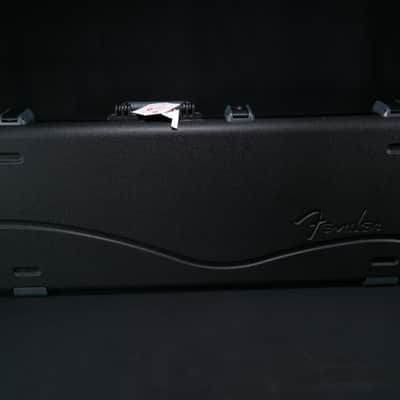 MINT MINT Fender American Ultra Stratocaster - Rosewood Fingerboard - Arctic Pearl 254 image 2