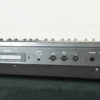 Casio CZ-1 61-Key Keyboard Synthesizer with Carrying Case CG006Q7 image 12