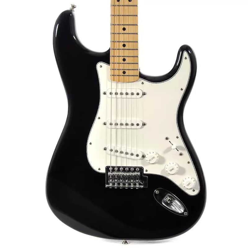 Fender Standard Stratocaster 2006 - 2017 | Reverb Canada
