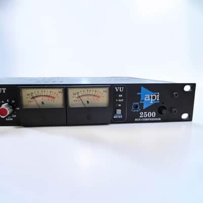 API 2500 Stereo Bus Compressor 2000 - 2019 - Black image 2