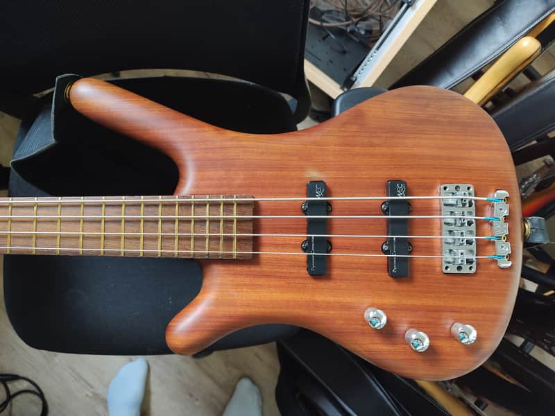 Warwick Corvette Standard