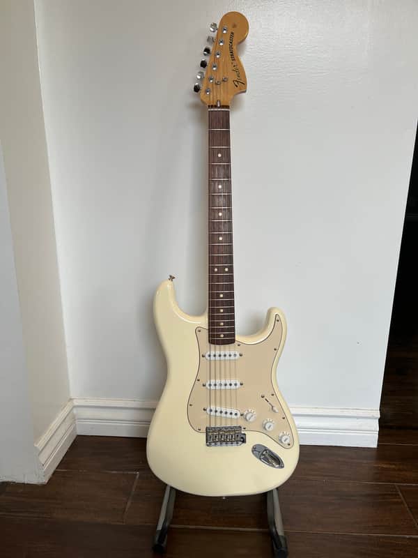 Fender Classic Series '70s Stratocaster | Reverb