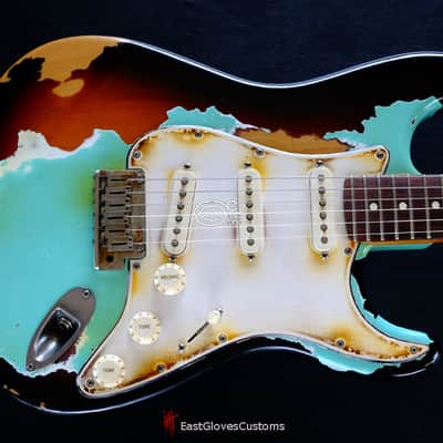 Fender Stratocaster Surf Green over Sunburst Made in USA Heavy Aged Relic image 5