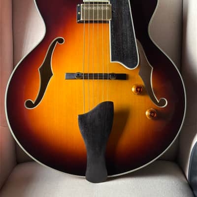 Eastman AR805CE CS 16" Archtop Hollowbody AR805 CE image 3