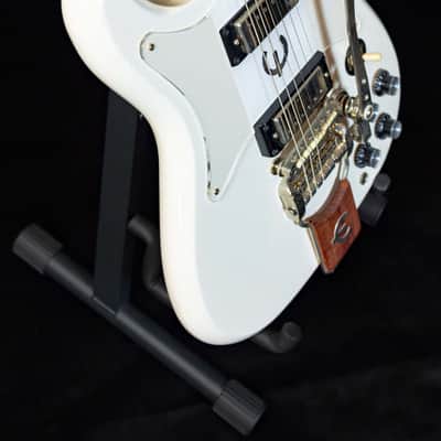 Epiphone Crestwood Custom Tremotone 2021 - Polaris White image 10