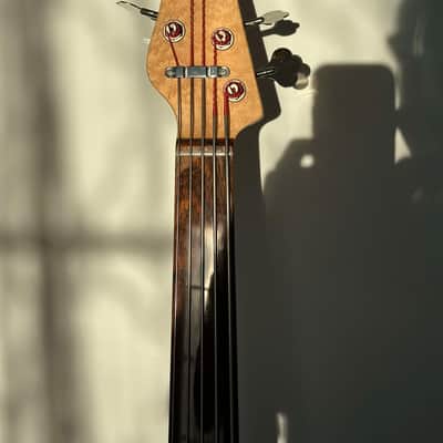 Regenerate Guitar Works VRB 5 String Fretless 2011 - Natural Gloss image 4
