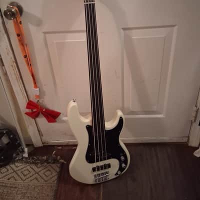 Glarry Fretless PJ Precision Bass - 4-string - Vintage White - Rosewood Fingerboard image 1