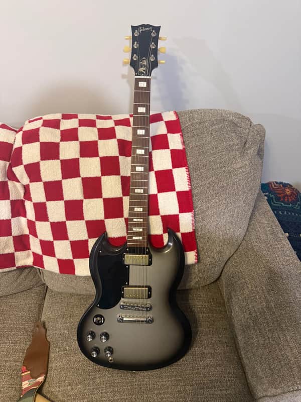 Gibson SG Special '70s Tribute Left-Handed 2012 - 2013 - Satin Silverburst