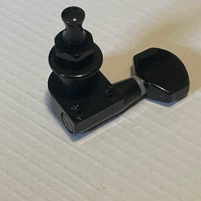 MIM Charvel Pro Mod So Cal Black Tuners Tuning Pegs 6 In Line Dual Pin image 8