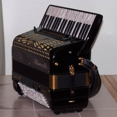 Ottavianelli Artist Special MIDI Amplified Accordion image 4