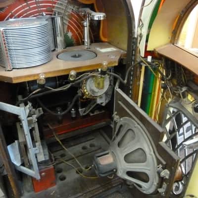 Holy Grail of all Jukeboxes 1946 Wurlitzer 1015 Bubbler, all original image 7