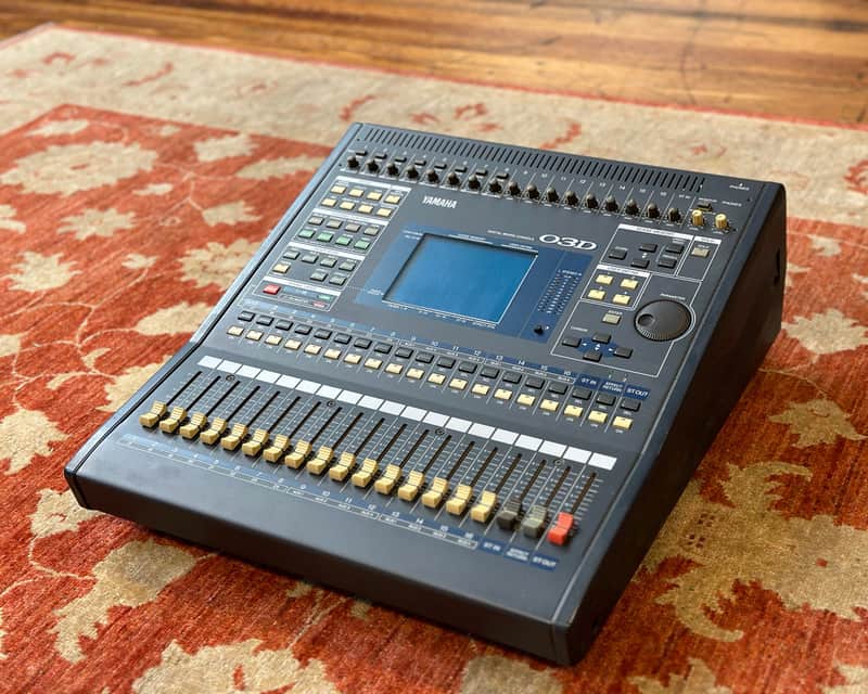 YAMAHA 03D Mixing Console image 1
