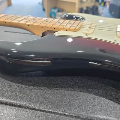 Fender American Deluxe Stratocaster with Maple Fretboard SSS 2015 3-Color Sunburst w/ Hard Case image 16