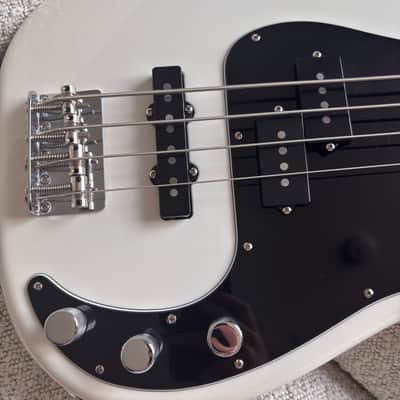 Fender American Performer Precision Bass (Arctic White) image 8