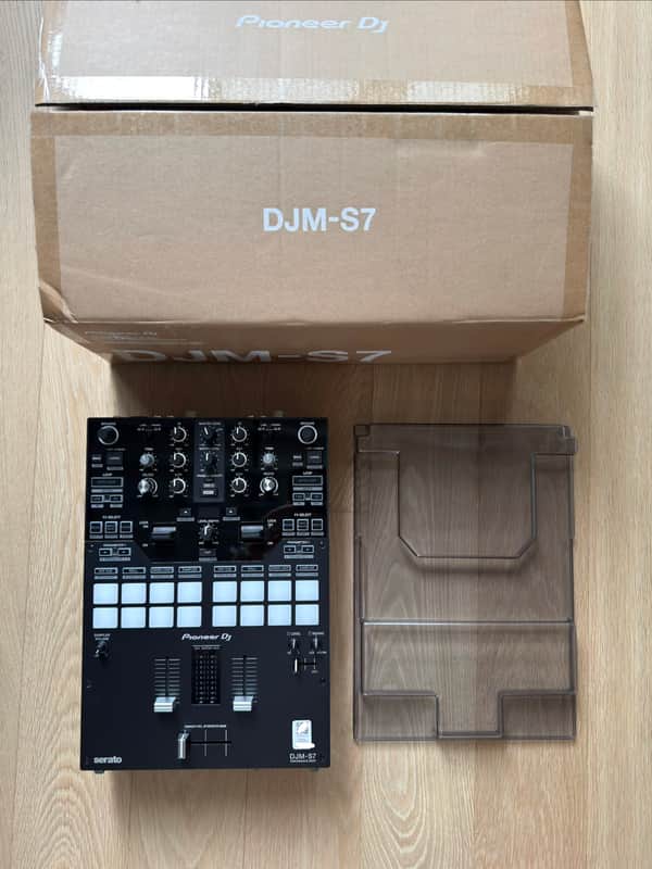 Pioneer DJM-S7 never used image 1
