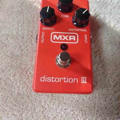 MXR M115 Distortion III 2004 - Present - Red - Orig Box Mint image 1