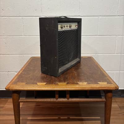 Silvertone Model 1420 5XL 5-Watt 1x8 Guitar Combo 1969- Black image 3