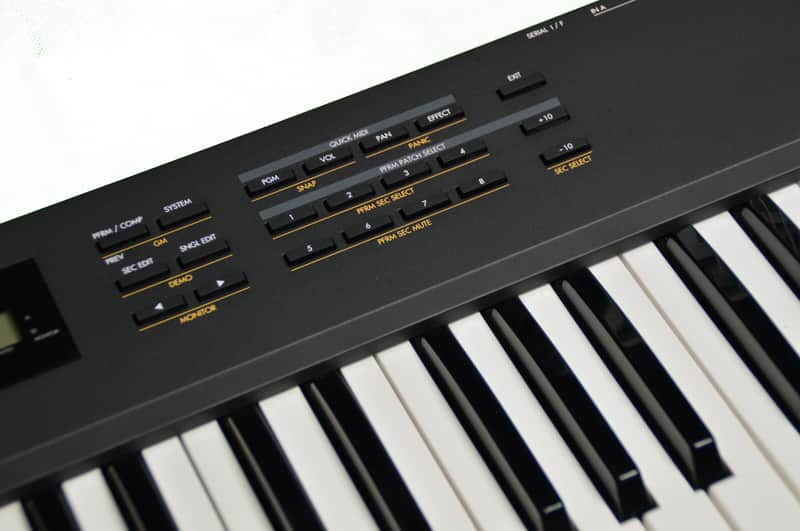 レア KAWAI シンセサイザー K11 キーボード Kawai K11 Digital