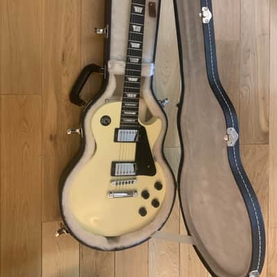 Gibson Les Paul Studio 2008 - Classic White image 3