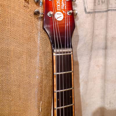 Mosrite V III 1984 Sunburst image 4