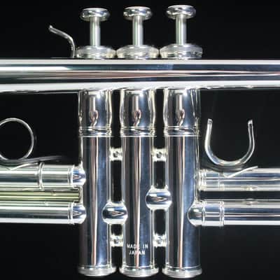Yamaha YTR-8445IIS Custom Xeno C Trumpet (Silver Plated) image 10