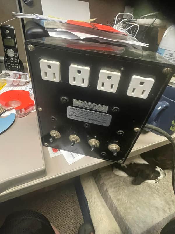 Electronic Specialists Inc Super Isolator ISO-12 AC Power/Surge Filter 4-Outlets image 1