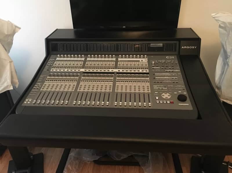 Argosy 50 C24 console desk image 1