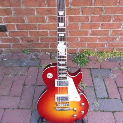 AXE Tradition 2014 Cherry Sunburst LP style, Locking tuners, Bone nut, "B" Stock image 3