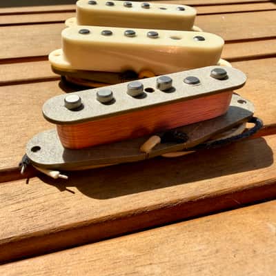 Proper Pickups '64 Closetcaster Handwound Stratocaster Pickup Set w/ Treble Bleed & PIO Capacitor—Vintage White image 4