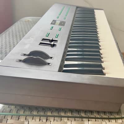 Yamaha DX27 Programmable Algorithm Synthesizer 1985 - Black image 2