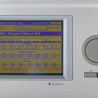 KORG TRITON 61-Key Music Workstation Synthesizer in Very Good condition image 5