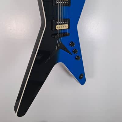 Dean ML 79 Classic Electric Guitar, Rosewood Fingerboard, Black to Blue Fade image 4