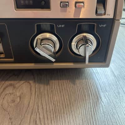 Beta VCR Cassette player image 4