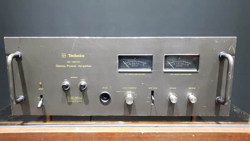 Technics Stereo Control Center SU-9200 and Stereo Amplifier SE