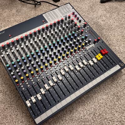 Soundcraft FX16ii 16-Channel Mixer with Lexicon Effects Processor 2010s - Blue image 2