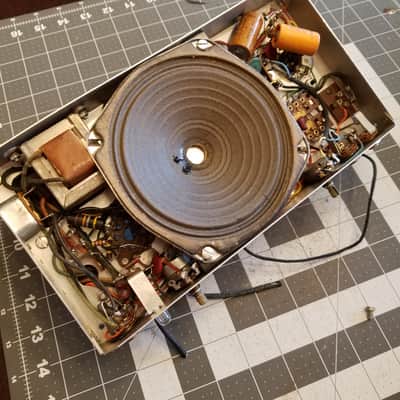 Silvertone Sears Project mono Tube Amplifier 6V6 project chassis 3070 Crescent AlNiCo speaker 1954 Silver image 2