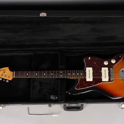 Fender Road Worn '60s Jazzmaster - 2015 - Sunburst w/HSC image 20