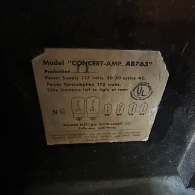 Fender Concert 2-Channel 40-Watt 4x10" Guitar Combo 1964 - 1965 - Black Panel image 10