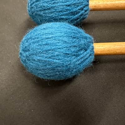Innovative Percussion IP200 Mallets, Med Soft, 1 Pair, Birch w/Teal Yarn - NEAR MINT image 5