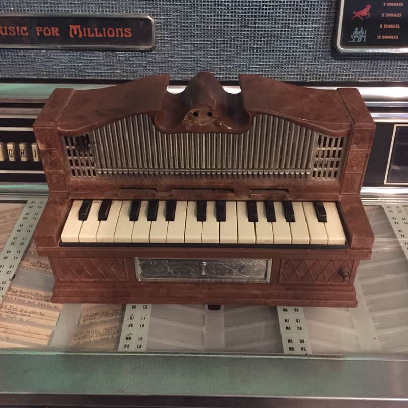 Emenee Electric pipe organ 50s/60s image 1