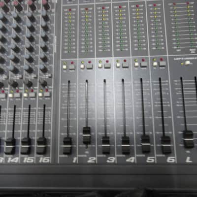 Peavey  RQ 1606M MONITOR MIXER  With Paperwork image 4