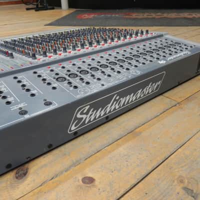 Soundcraft Studiomaster P7 16 Channel Mixer image 9